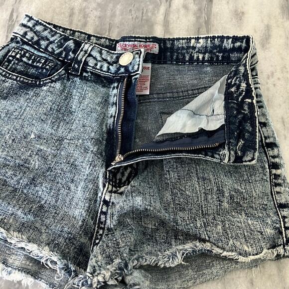 Crystal Vogue Shorts Juniors Sz 5 Stretch Denim High Waist Jeans Short shorts - Picture 3 of 8
